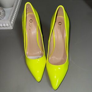 Women's Bright neon Yellow Heels